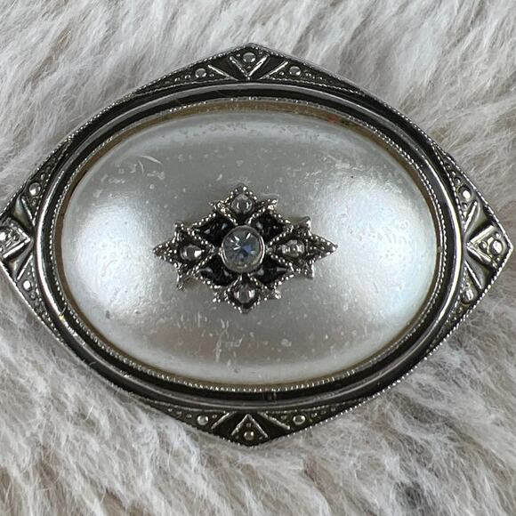 Vintage Avon Pin and Earring Set Earrings can be worn three ways Silver Metal - Picture 9 of 11